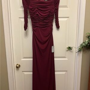 NWT Laundry By Shelli Segal Burgundy Draped Off The Shoulder Formal Gown Sz 8